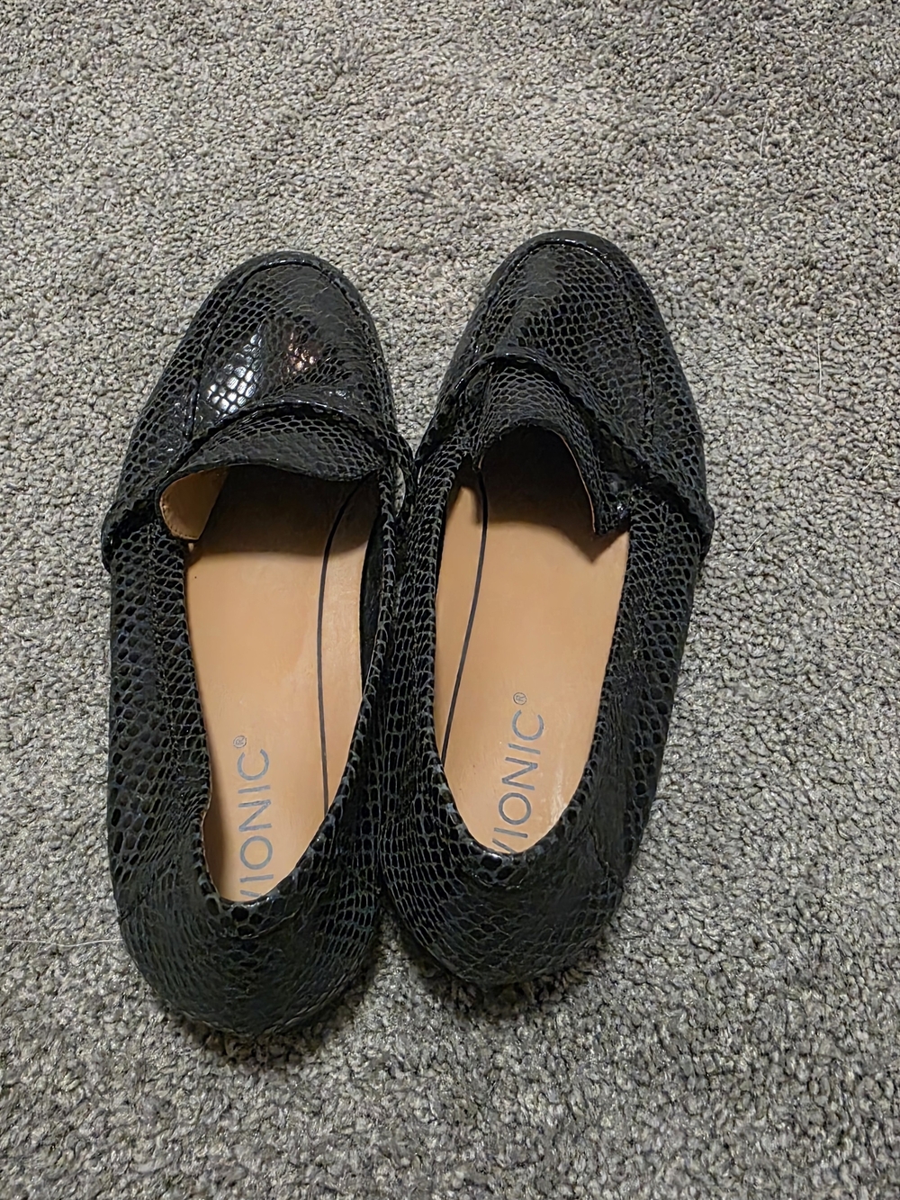 Vionic Black Snakeskin-Pattern Slip-On Loafers Size 9